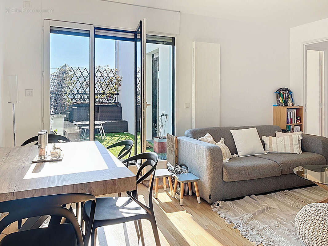 Appartement à SURESNES