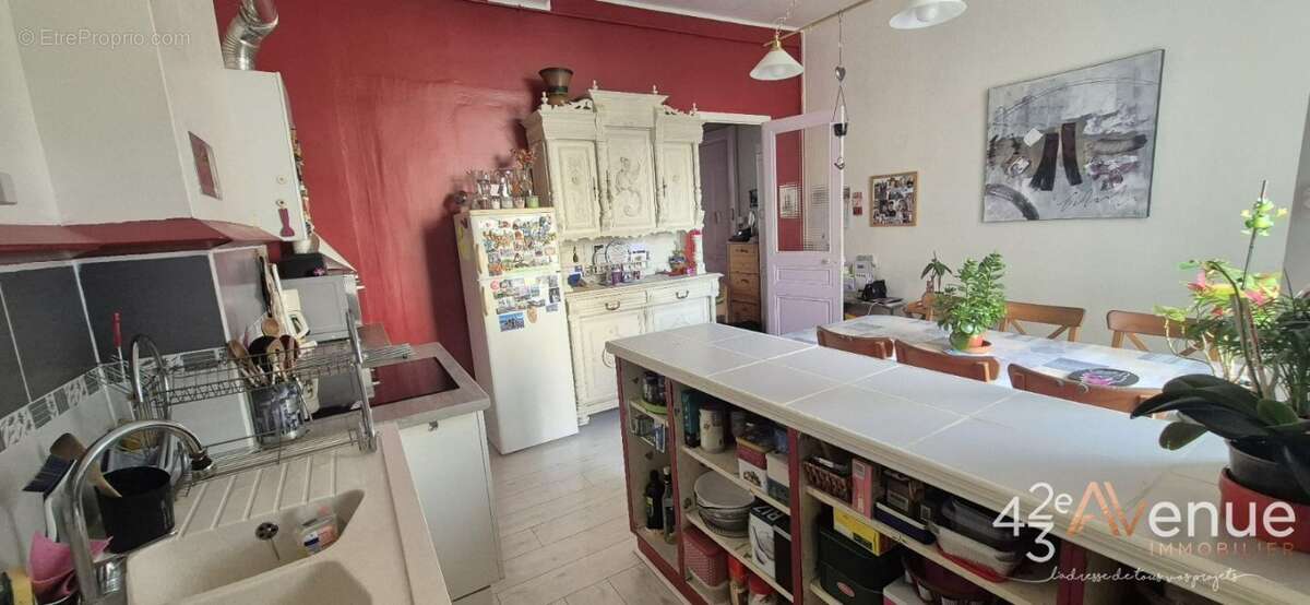 Appartement à SAINT-ETIENNE