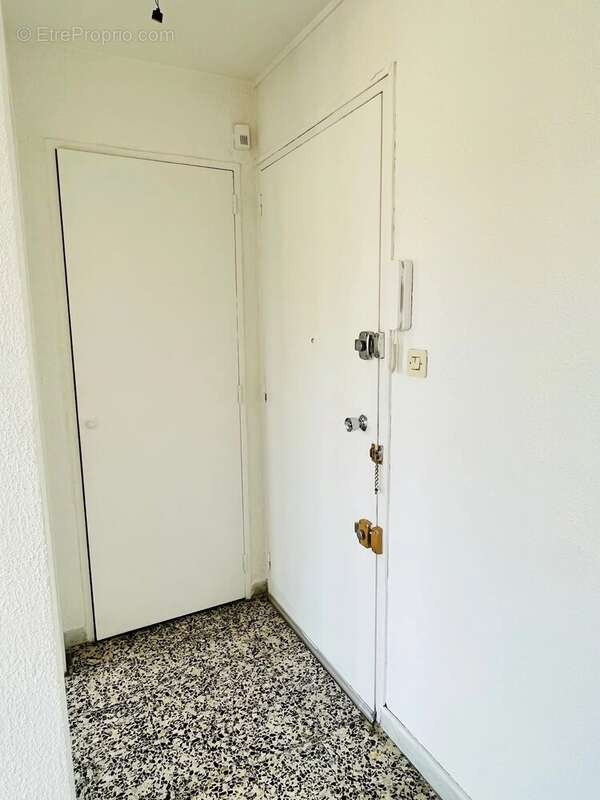 Appartement à MARSEILLE-9E