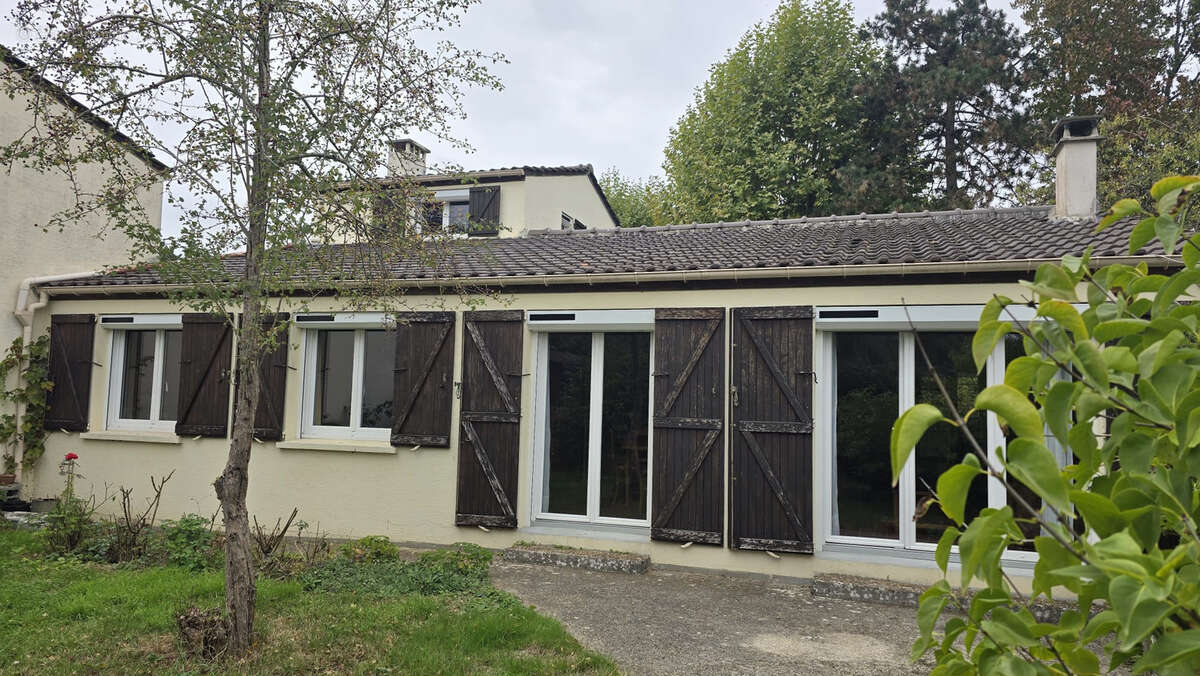 Maison à LIMOURS