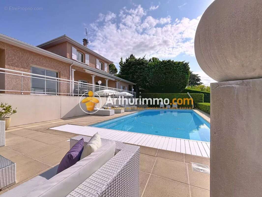 Maison à BOURGOIN-JALLIEU