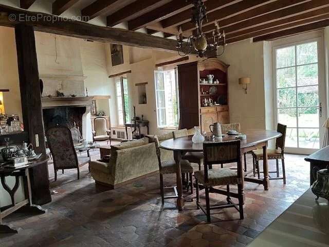 Maison à SAVIGNY-SUR-CLAIRIS