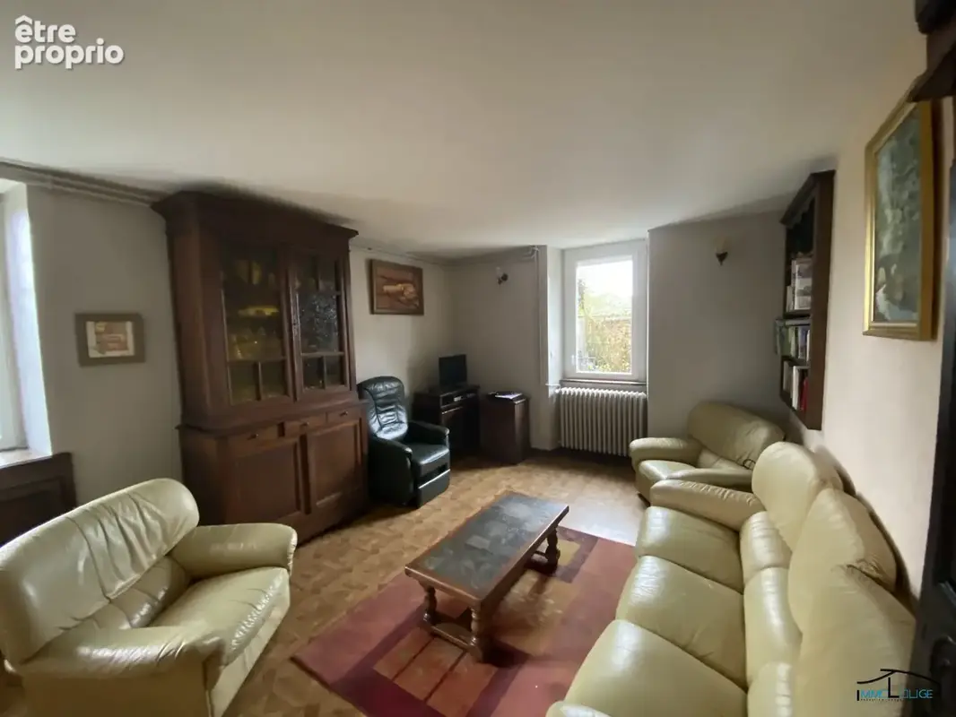 Maison 255 m² à Salmiech  - photo 8