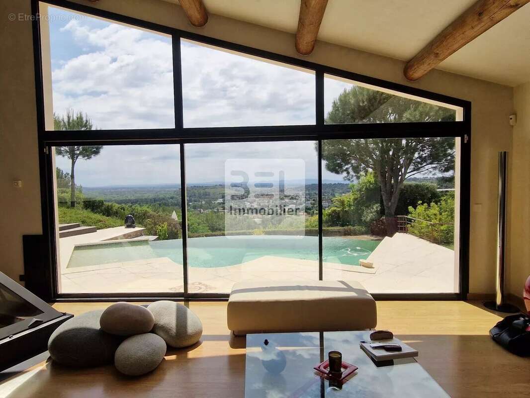 Maison à VILLENEUVE-LES-AVIGNON