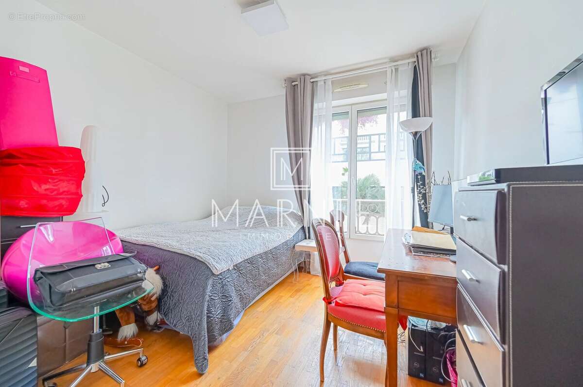 Appartement à LEVALLOIS-PERRET
