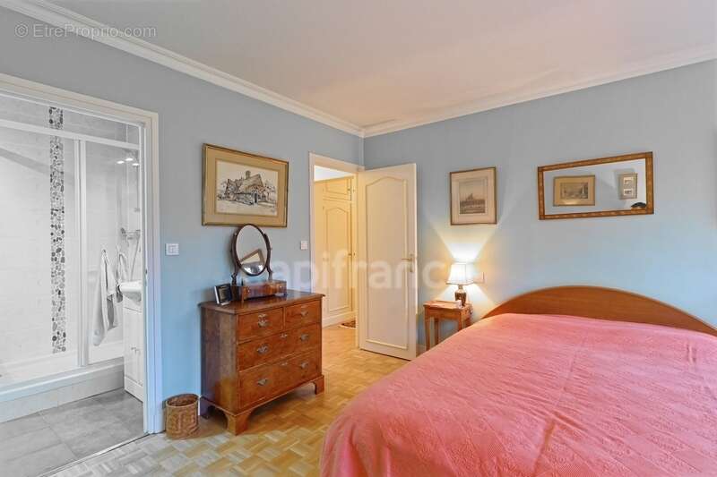 Appartement à MAISONS-LAFFITTE