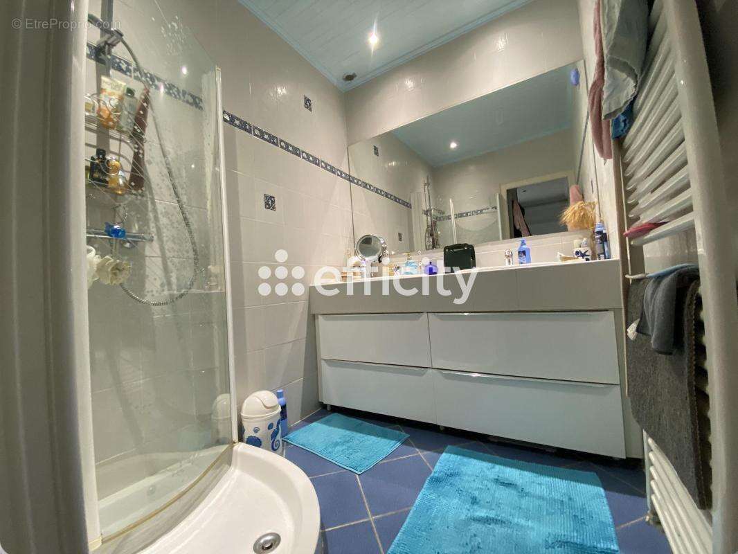 Maison 121 m² à Saint-Etienne  - photo 4