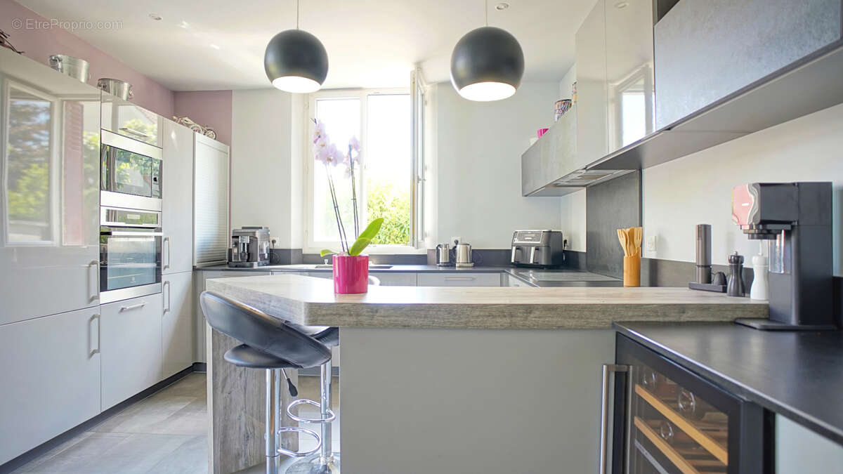 Maison à MONTIGNY-SUR-LOING