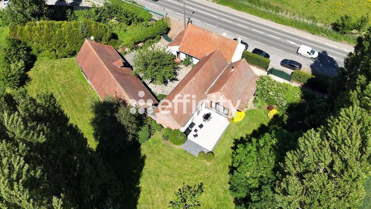 Maison 350 m² à Marchiennes  - photo 2