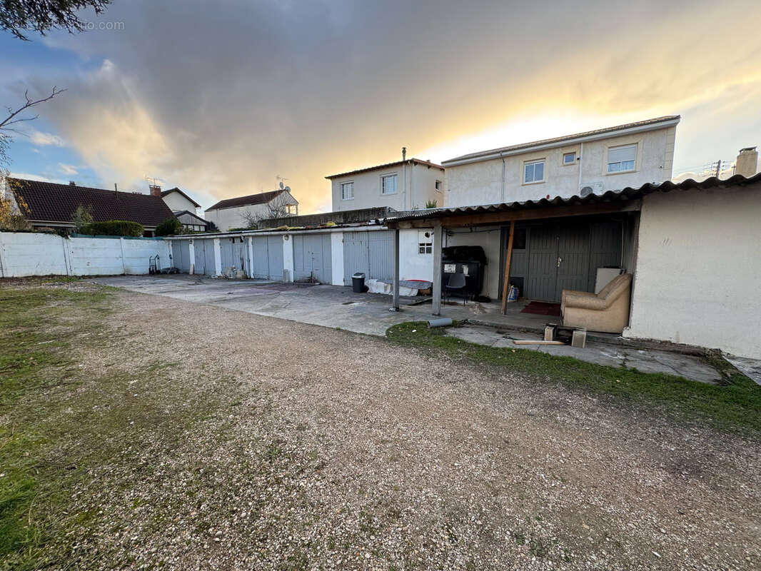 Maison à LE BLANC-MESNIL