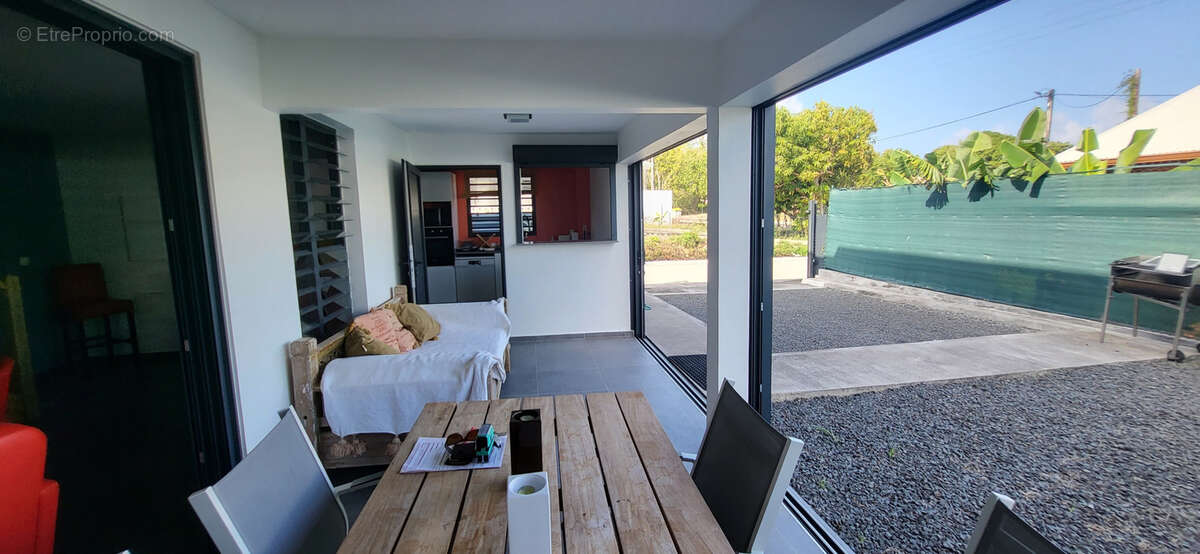 Appartement à LE MOULE