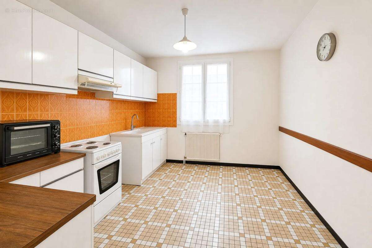 Maison 5 pièces à Roches-Prémarie-Andillé louée - photo 4