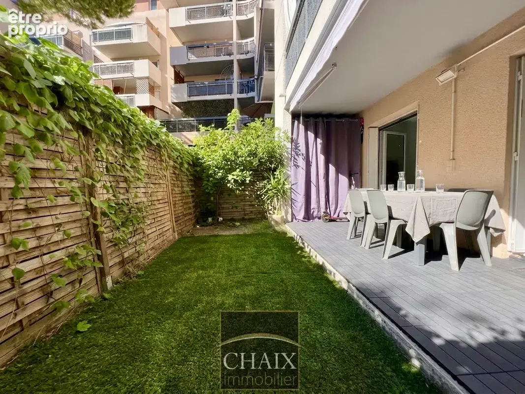 13400 AUBAGNE - Appartement type 3 rez-de-jardin avec extérieur et parking dans le centre - photo 14