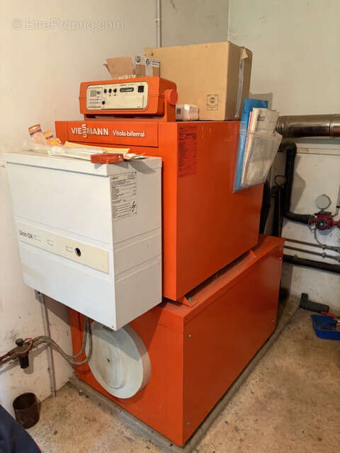 Maison à AMBRIERES-LES-VALLEES