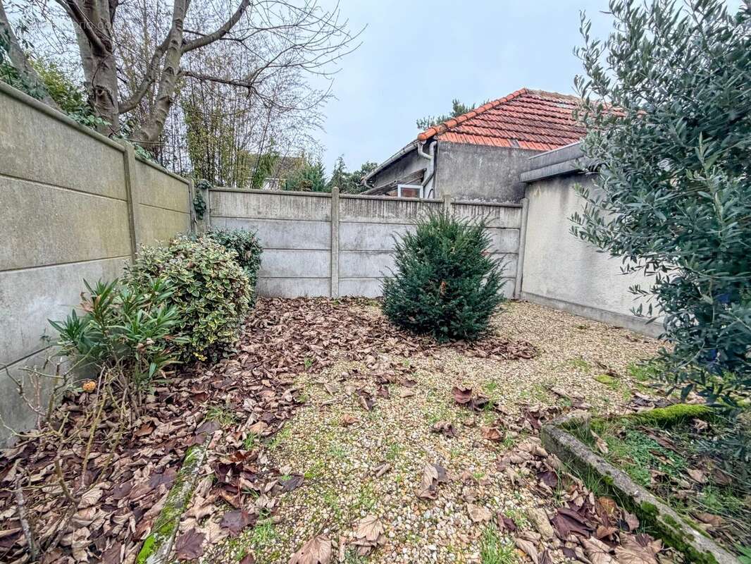 Maison à VILLEMOMBLE