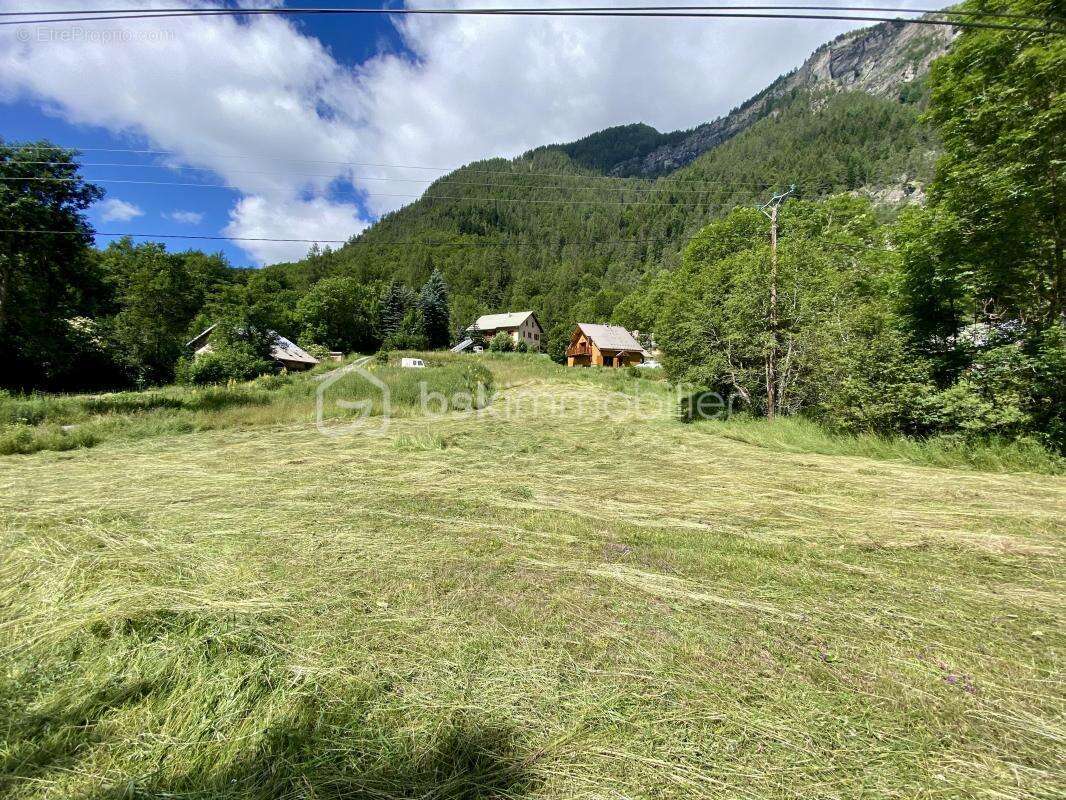 RARE : Terrain à bâtir dans le parc naturel des écrins - photo 2