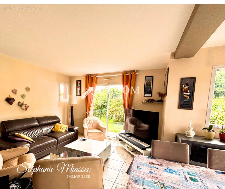 Maison à TREGUIDEL