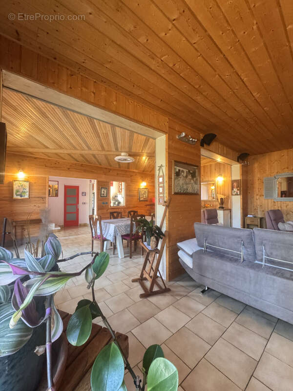 Maison à AUNAY-SOUS-AUNEAU