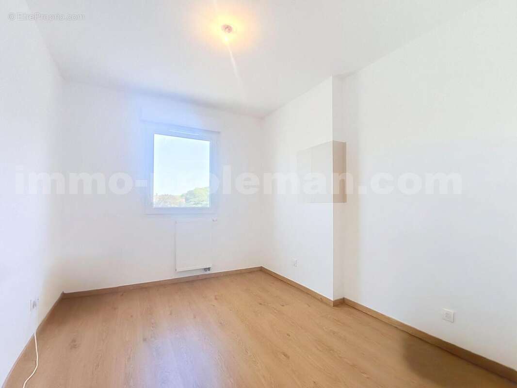 APPARTEMENT_T3_VILLE-LA-GRAND_frontière_suisse_genève_CEVA_SECTEUR_agréable_verdoyant_lumineux_séjour_cuisine_chambre_salon - Appartement à VILLE-LA-GRAND