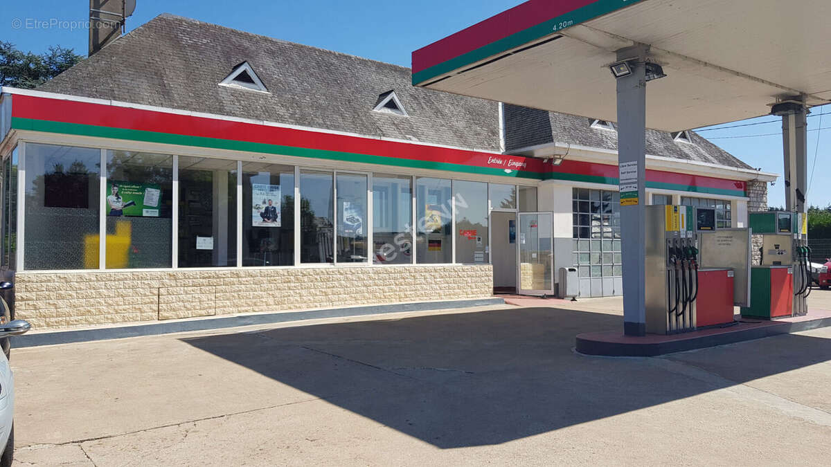 Commerce à COUR-SUR-LOIRE