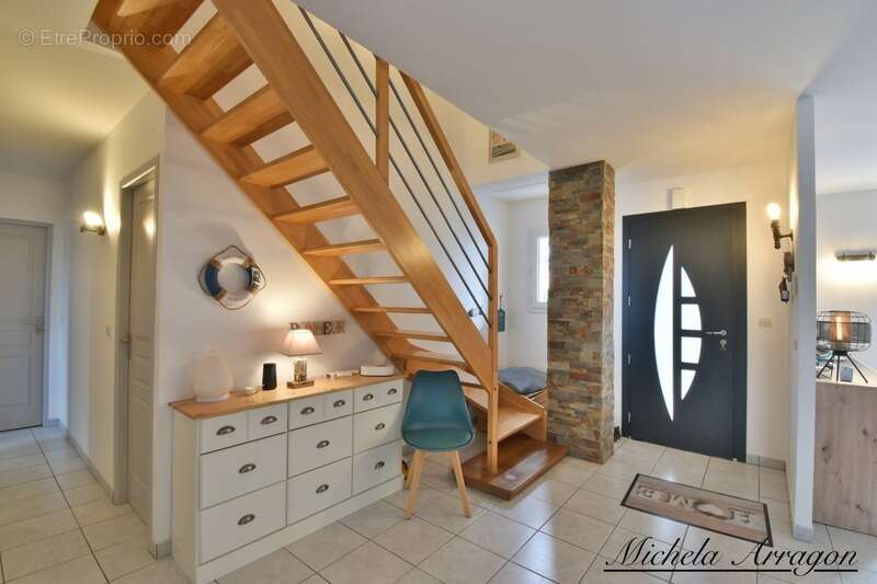 Maison à PORT-DES-BARQUES