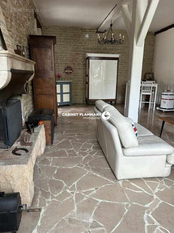 Maison 340 m² à Montbard  - photo 7