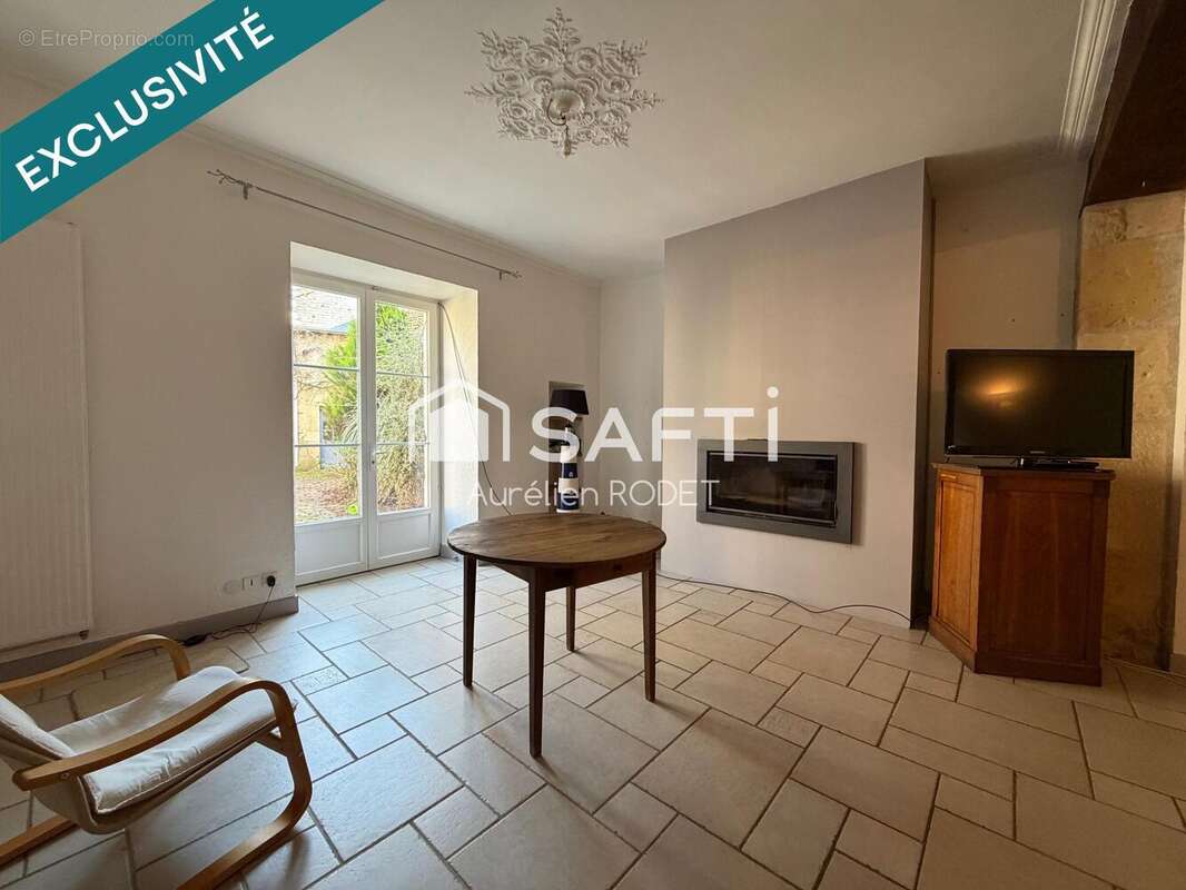 Photo 5 - Commerce à GRACAY