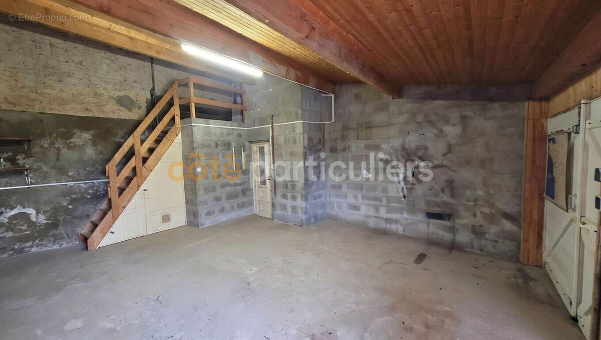 Maison située dans l'hypercentre de L'Aiguillon-La-Presqu' Île 4 pièce(s) 120.6 m2 - photo 18