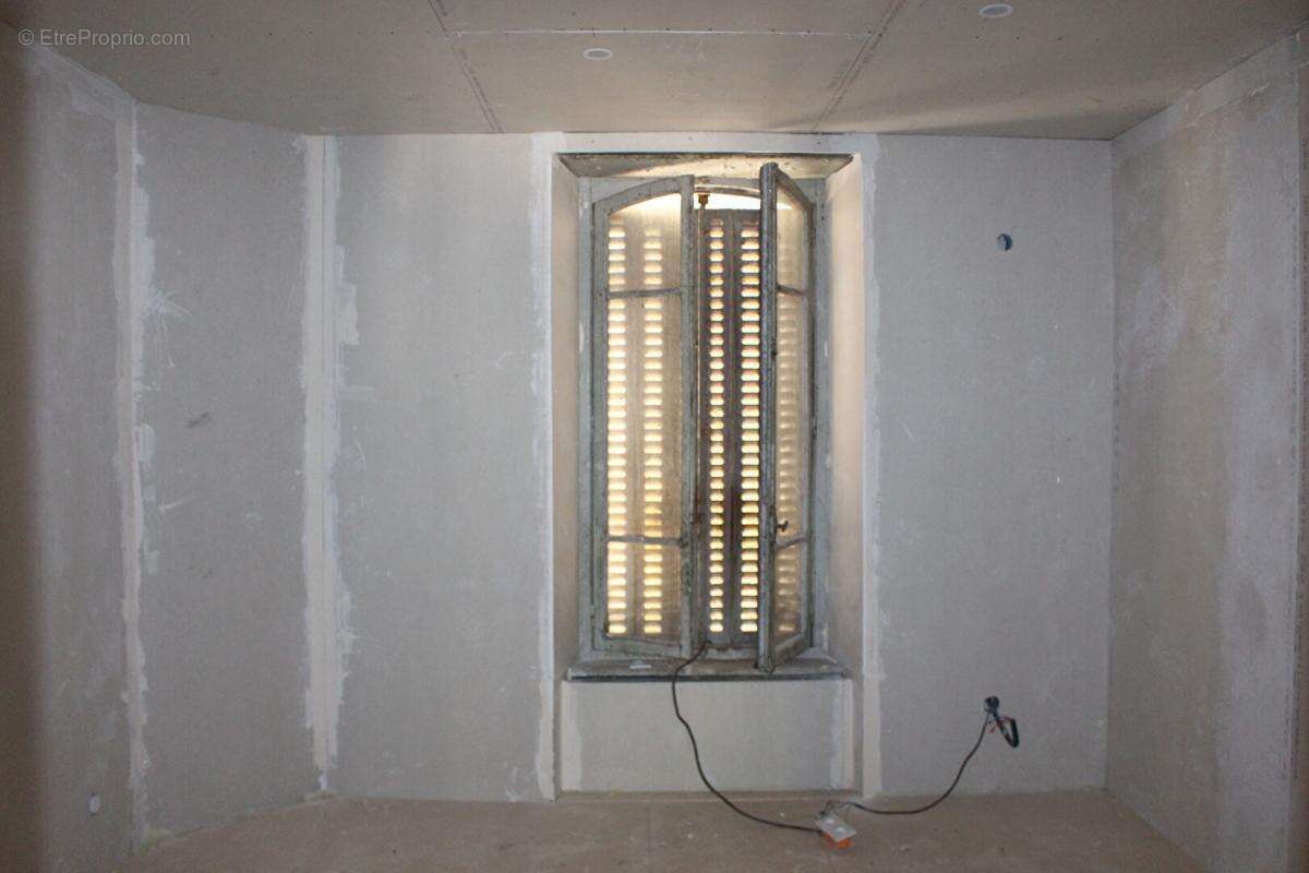 Appartement à BORT-LES-ORGUES