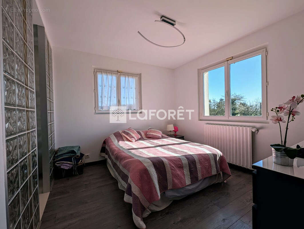 Maison Champcueil 9 pièce(s) 380 m2 - photo 10