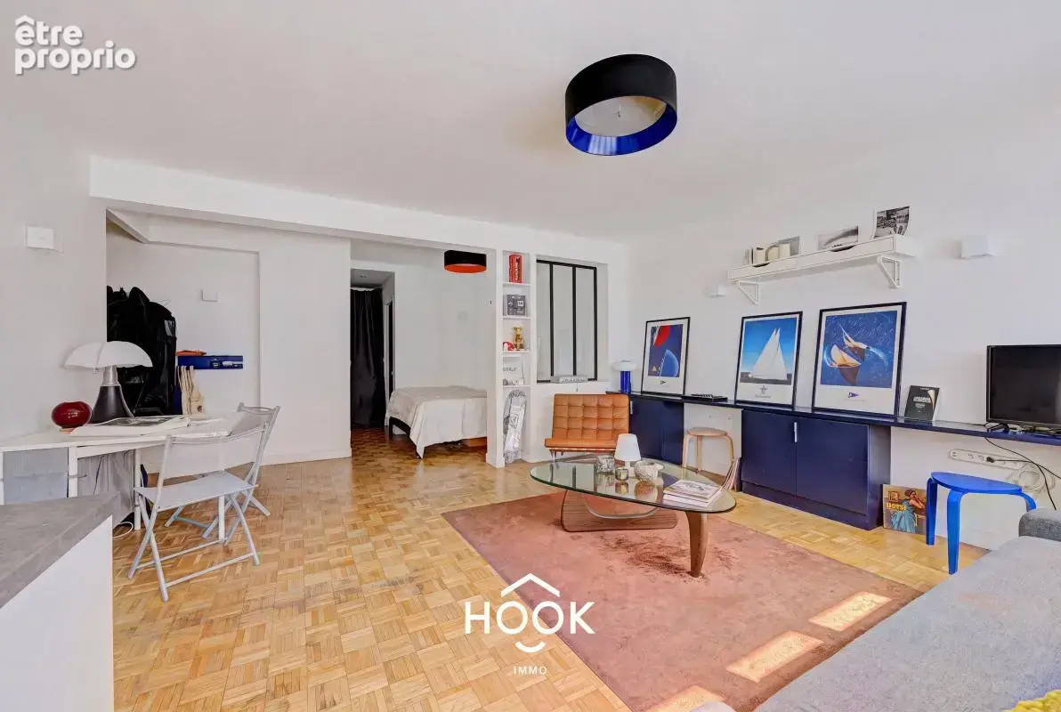 Paris 15ème - Croix Nivert  Beau 2 pièces de 40 m² en RDC – Habitation ou Profession libérale - photo 2