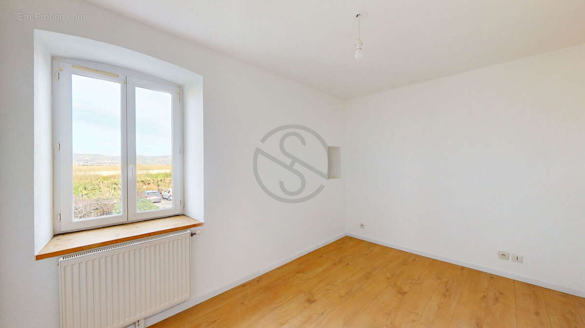 Appartement La Cote Saint Andre 4 pièces de 75 m2 - photo 10
