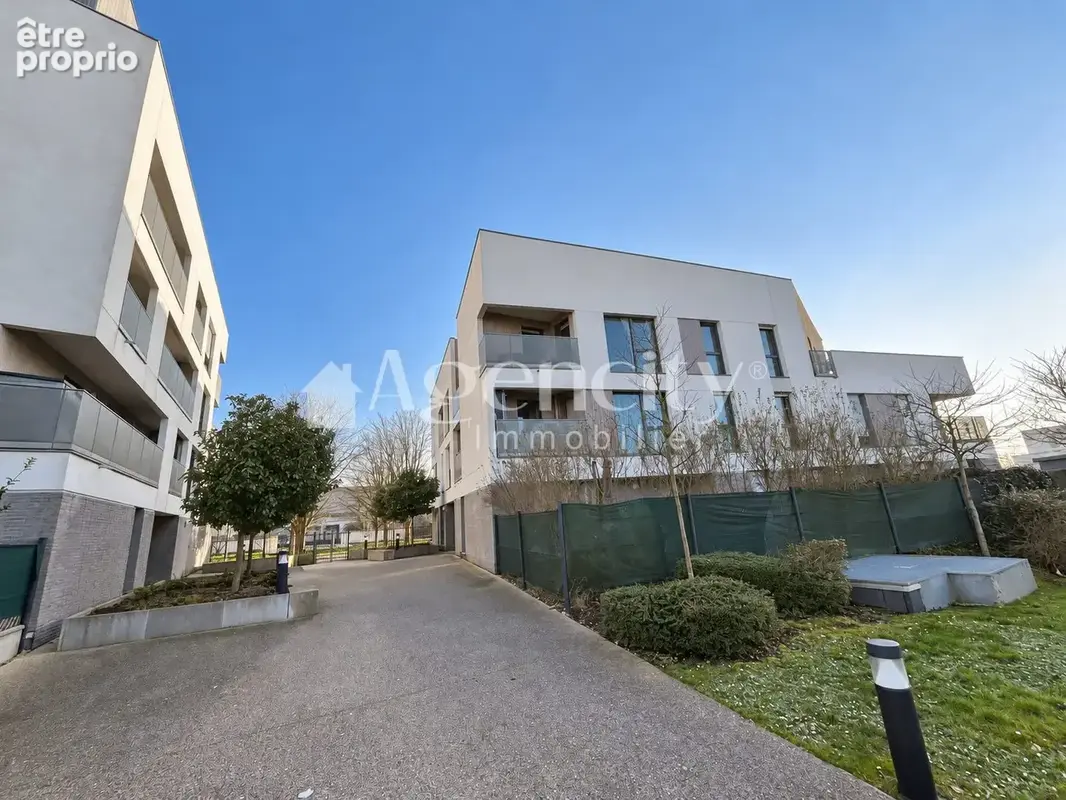 Appartement 4 pièces 86 m² à vendre à Bussy-Saint-Georges (77600) - photo 9
