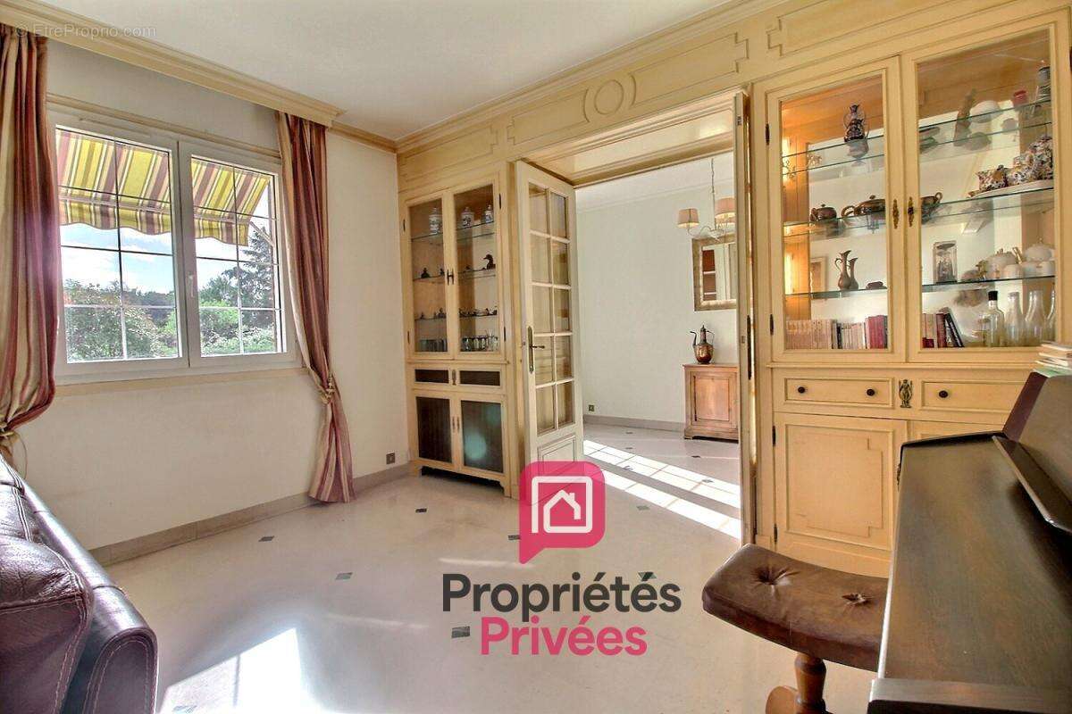Maison à AMILLY