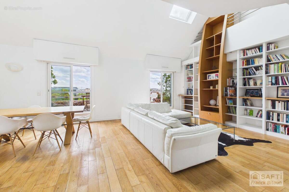 Photo 4 - Appartement à COURBEVOIE