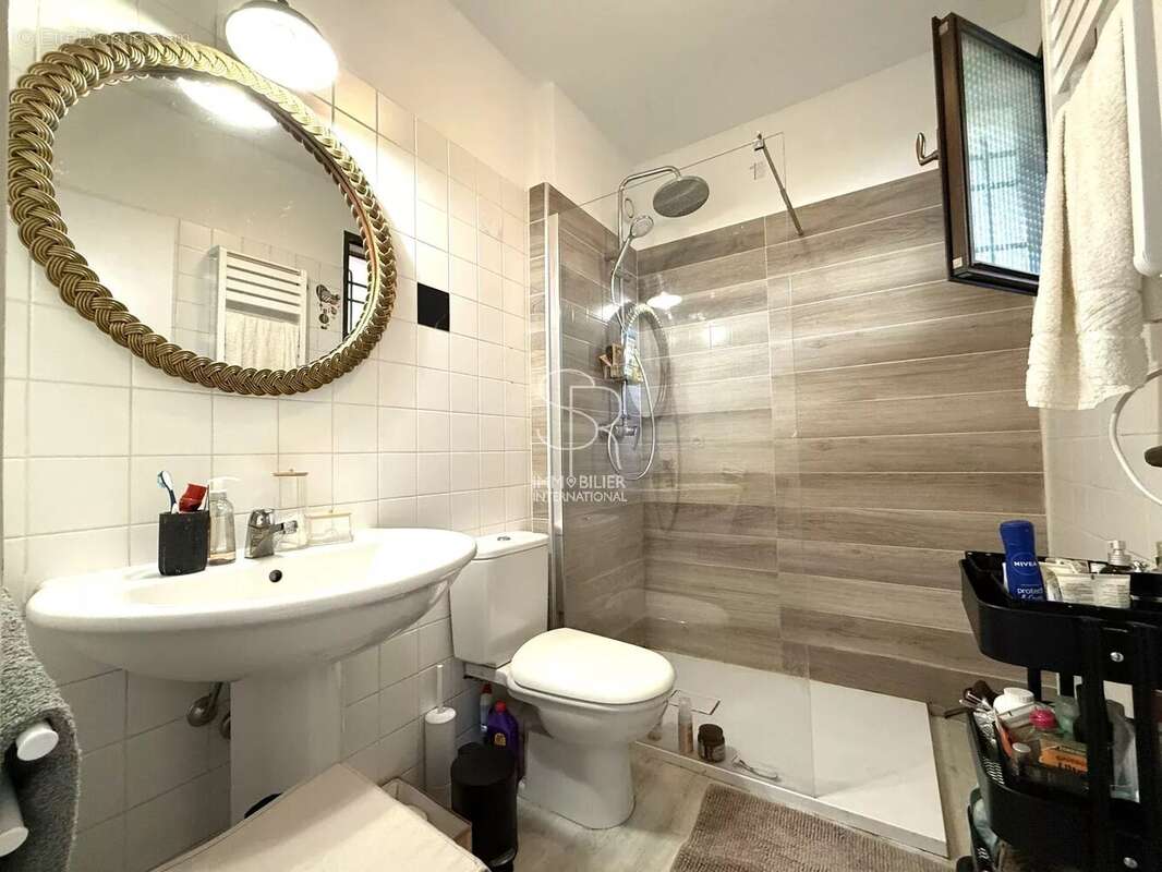 Appartement à VILLENEUVE-LOUBET