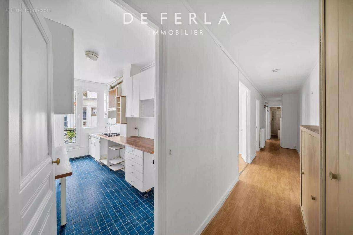 Appartement à PARIS-14E