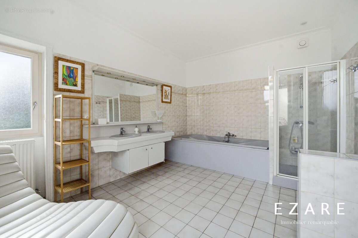 Maison 320 m² à Beaune  - photo 8