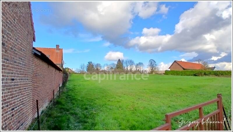 Terrain à BIENVILLERS-AU-BOIS