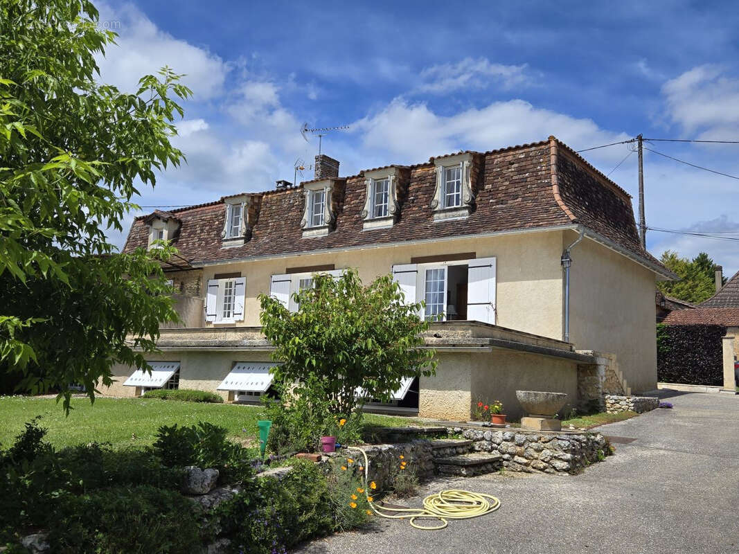 Maison à MONTAGNAC-LA-CREMPSE