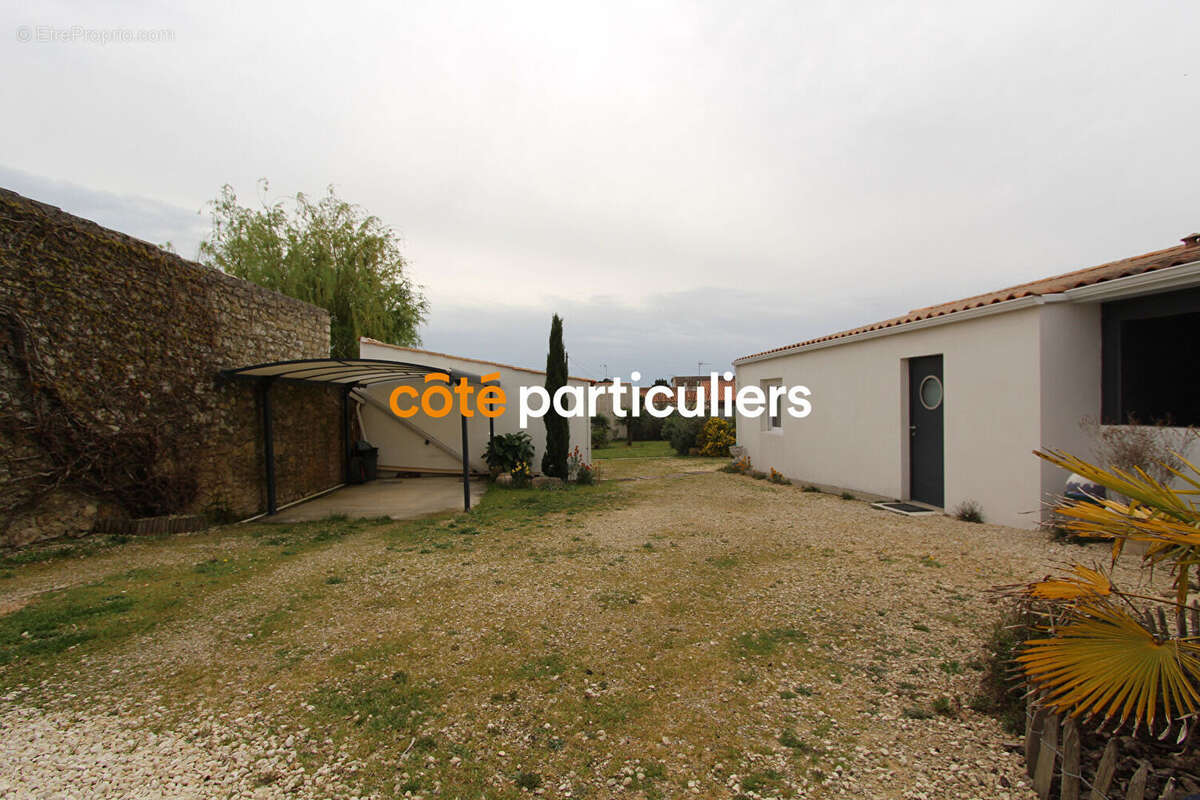 Maison à L&#039;AIGUILLON-SUR-MER