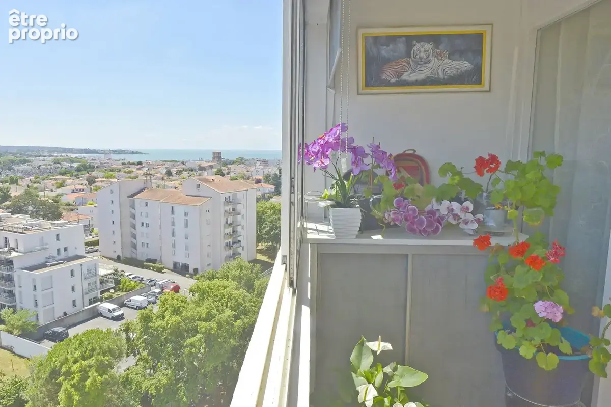 Appartement 3 pièces 64 m² à vendre à Royan (17200) - photo 2
