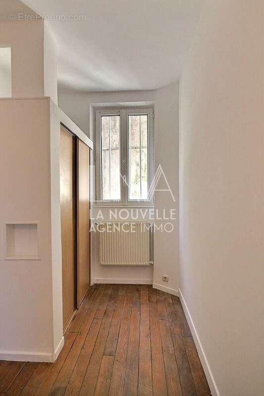 Appartement à LES LILAS