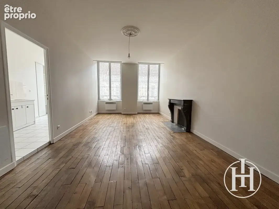 Appartement lumineux avec garage au cœur de Saint-Amand-Montrond - photo 2