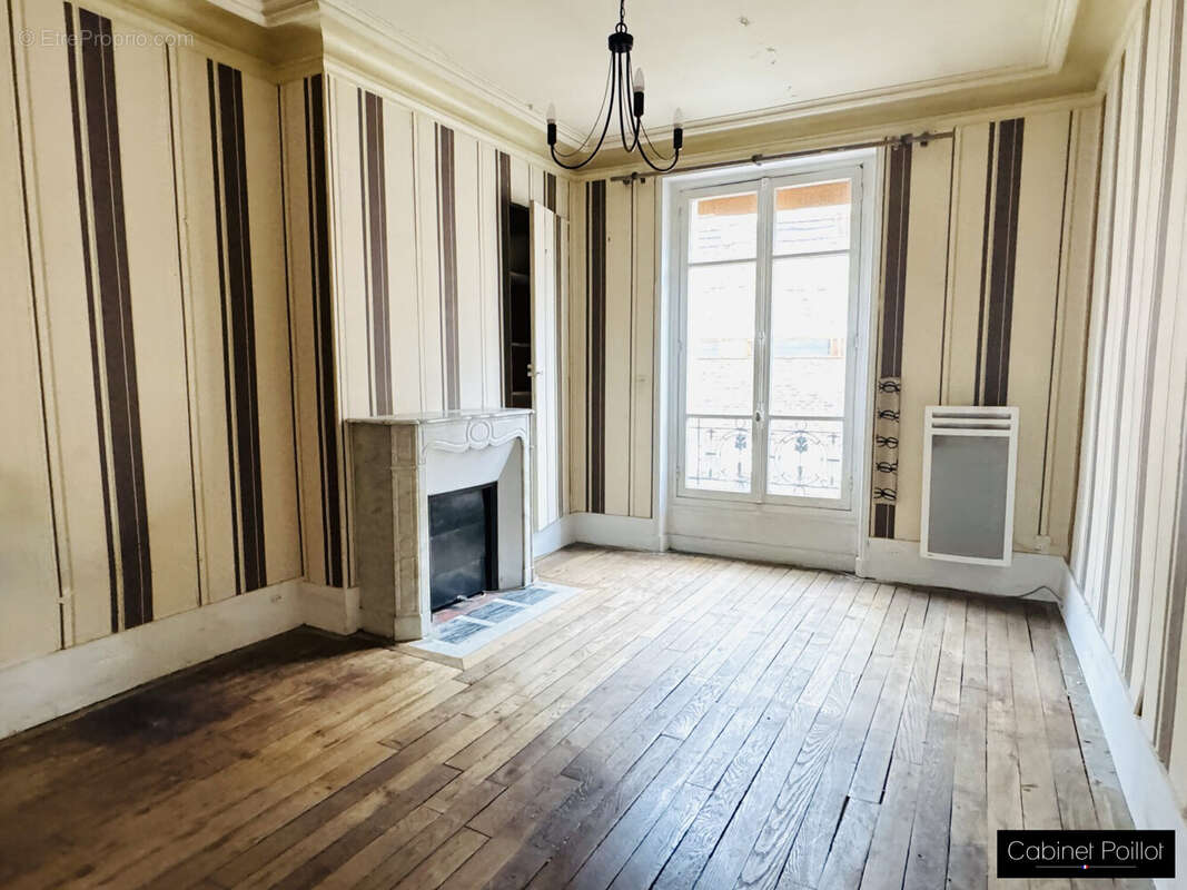 Appartement à PARIS-12E