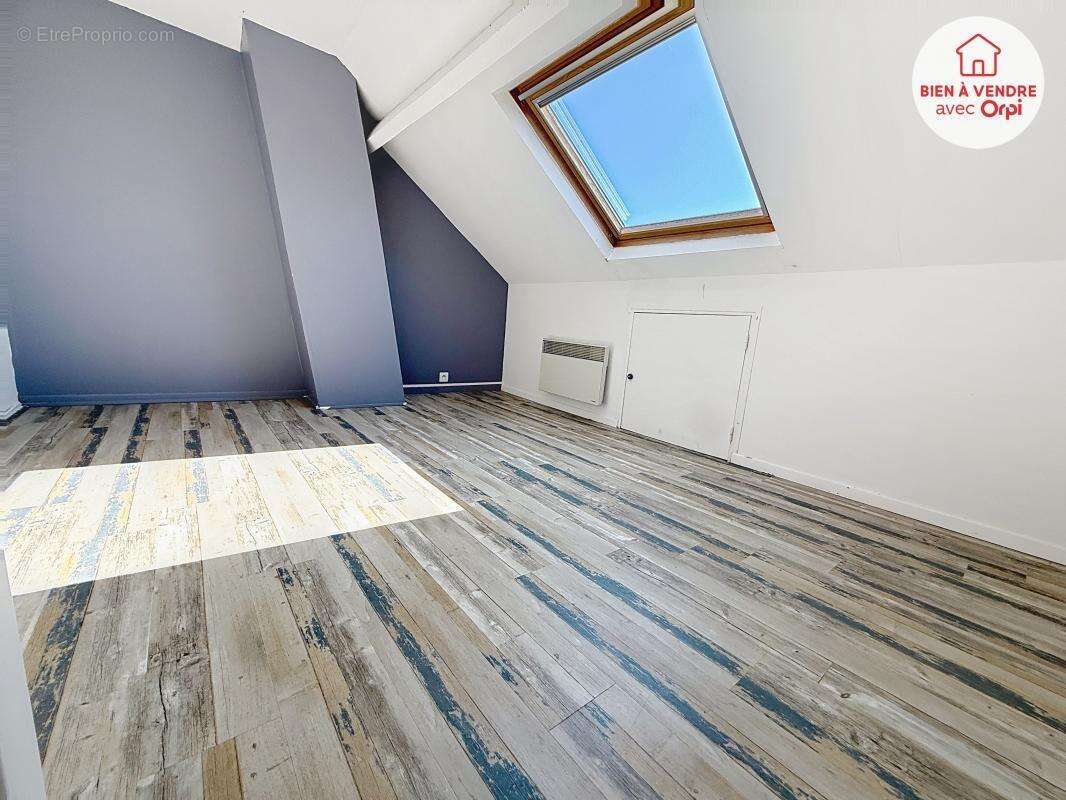 Maison à OINVILLE-SUR-MONTCIENT