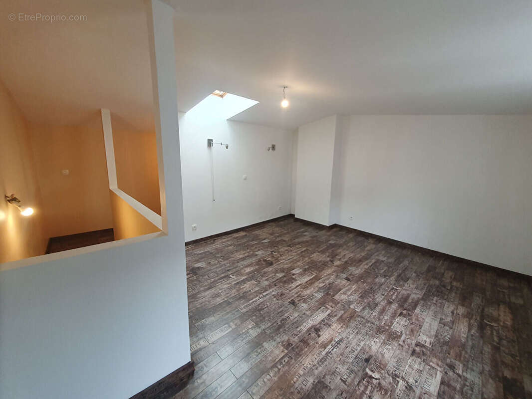 Maison à SAINT-QUENTIN