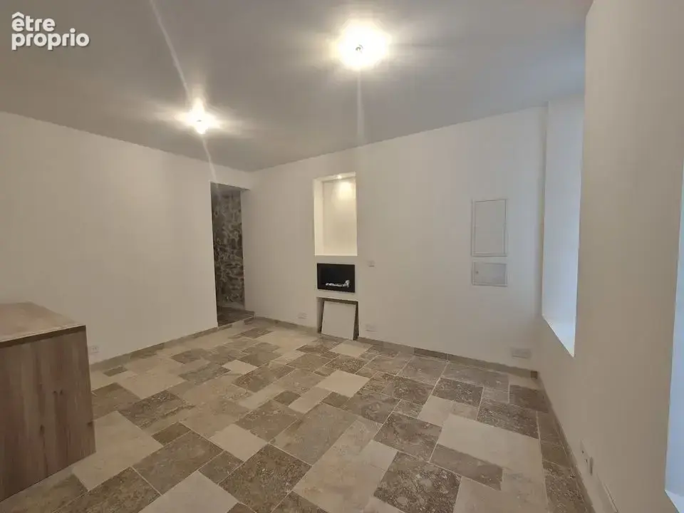 LACIOTAT - APPARTEMENT - belles prestations - Type 2 - proche