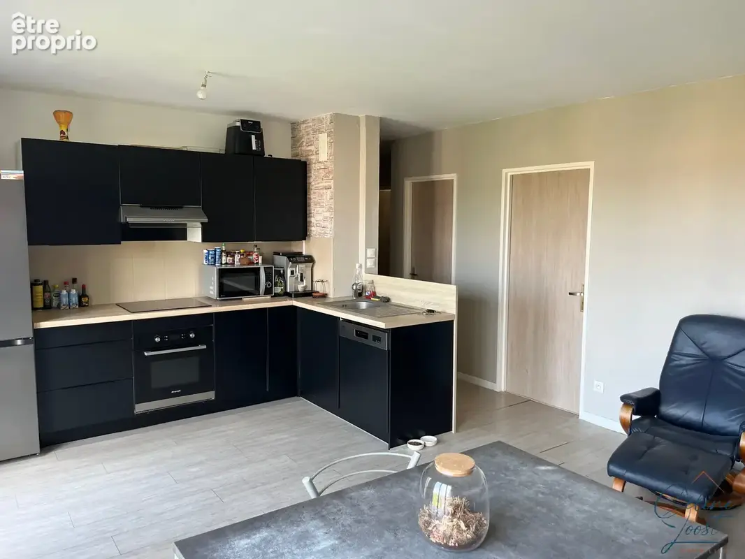 EXCLUSIF ! Lumineux 3 pièces avec balcon, garage et cave - photo 1