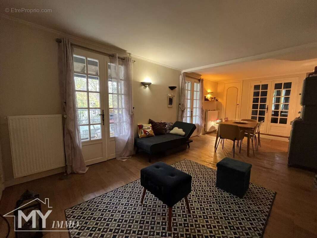 ISSIGEAC :  maison de village - photo 8